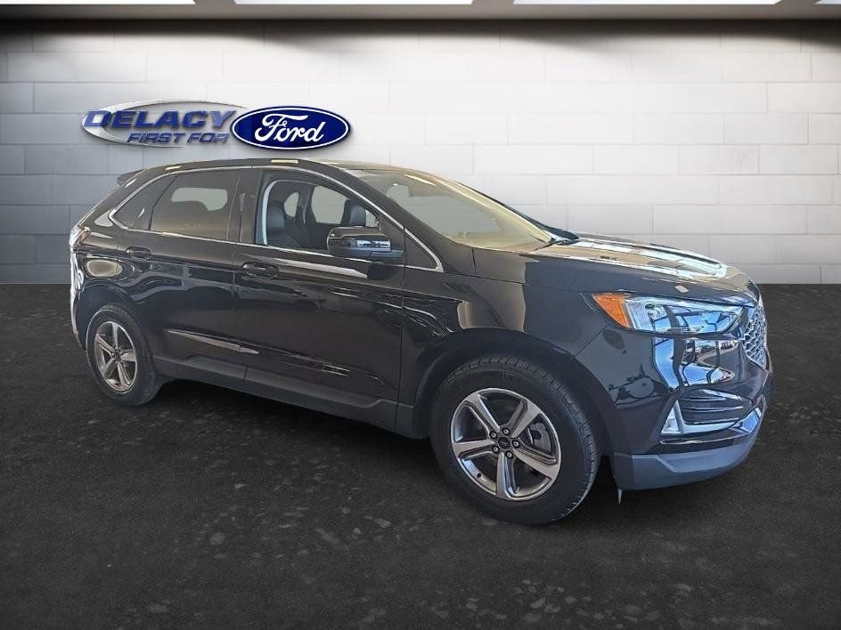 Used 2023 Ford Edge SEL w/ Convenience Package image 8