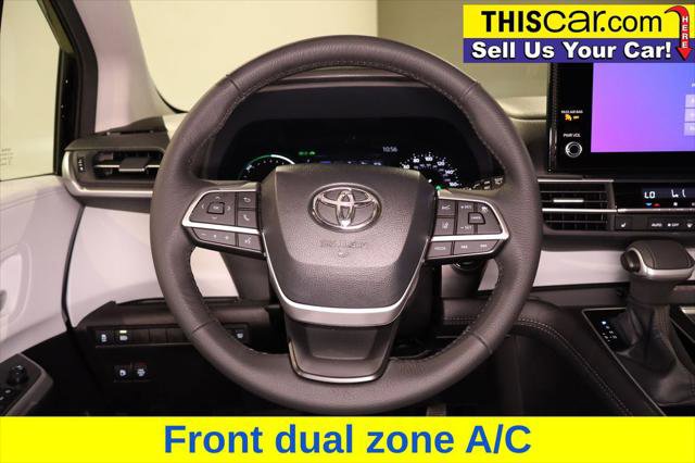 Used 2025 Toyota Sienna XLE image 11