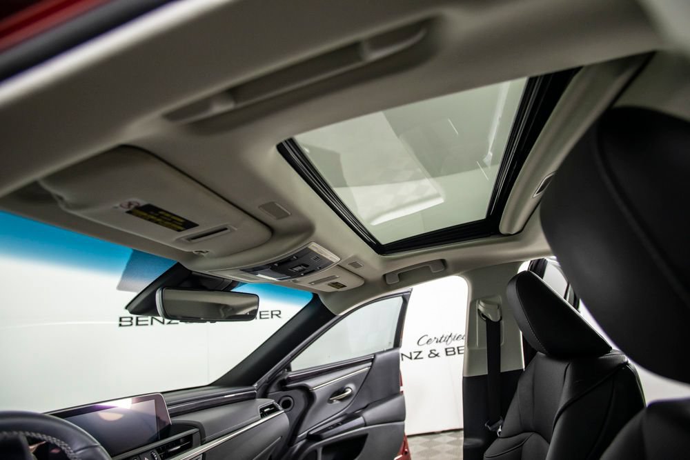 Used 2021 Lexus ES 300h w/ Premium Package FWD image 22
