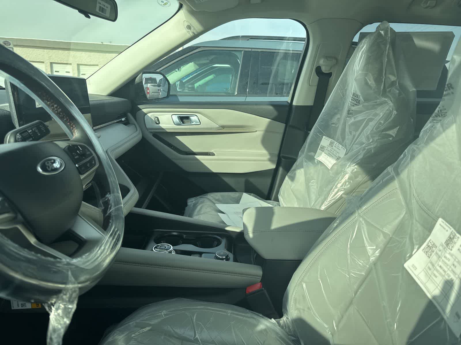 New 2026 Ford Explorer Active w/ Active Comfort Package AWD/4WD image 29