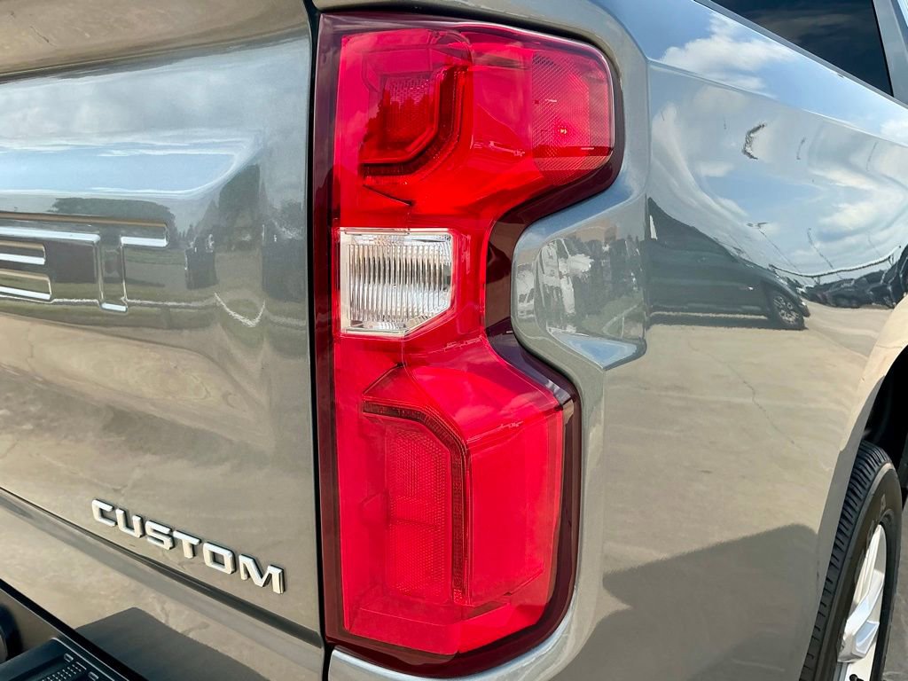 Used 2021 Chevrolet Silverado 1500 Custom RWD image 16