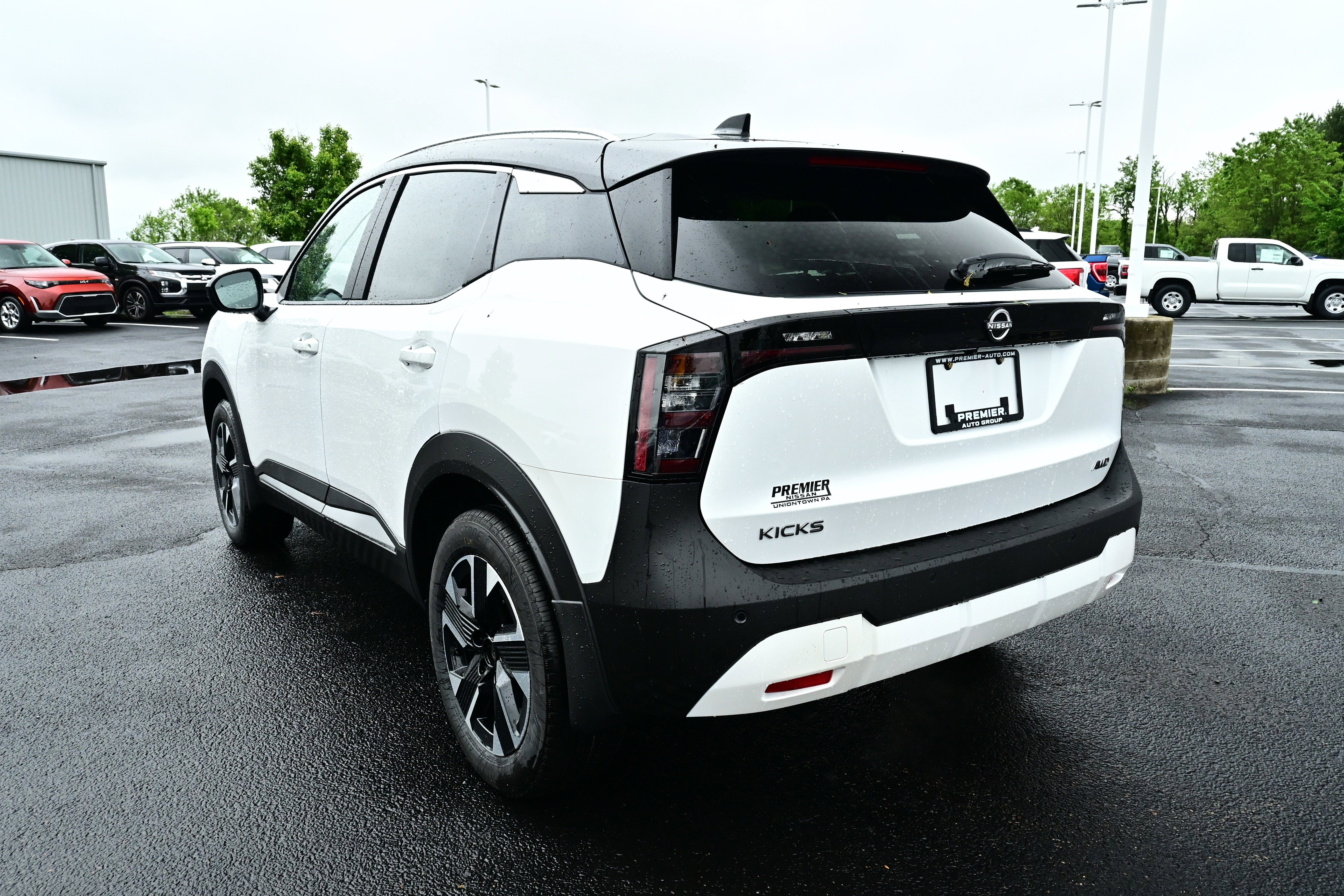 New 2026 Nissan Kicks SV w/ SV Premium Package AWD/4WD image 6