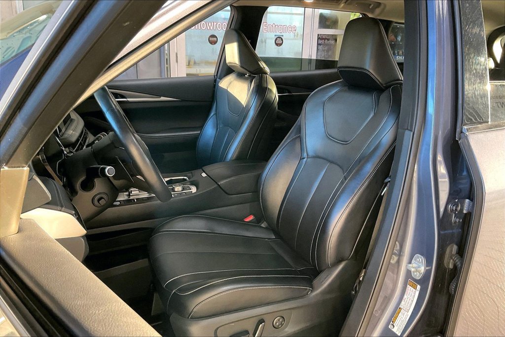 Used 2024 INFINITI QX60 Luxe AWD/4WD image 3