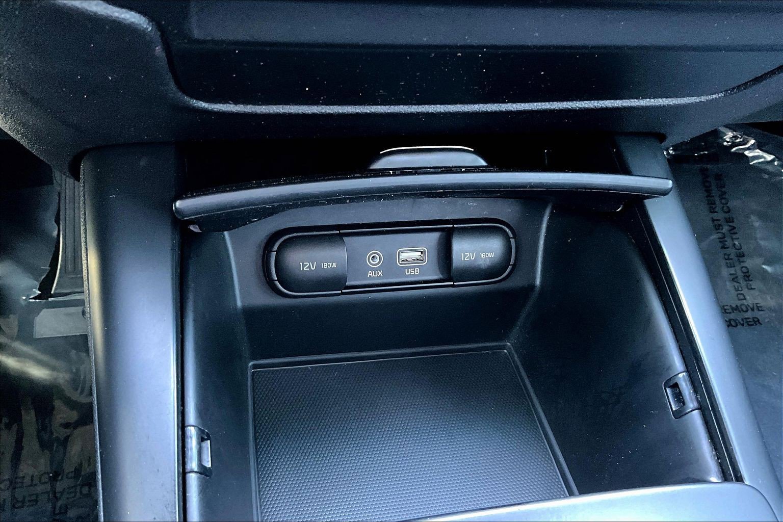 Used 2020 Kia Sorento LX image 16