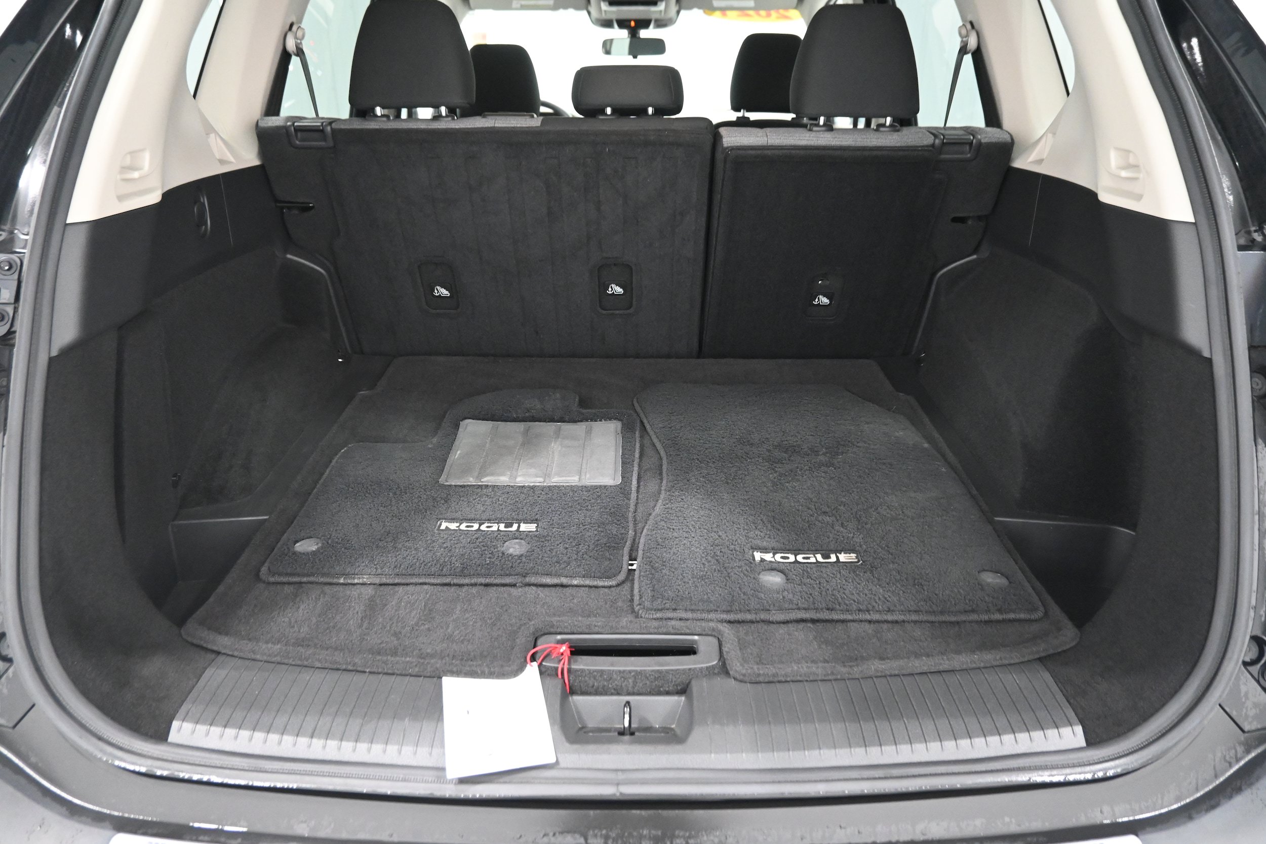 Used 2021 Nissan Rogue SV AWD/4WD image 30