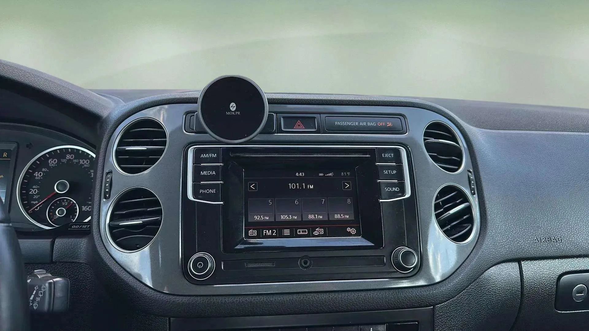 Used 2016 Volkswagen Tiguan S image 39