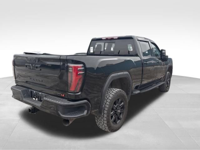 Used 2025 GMC Sierra 2500 AT4 w/ AT4 Premium Plus Package image 4