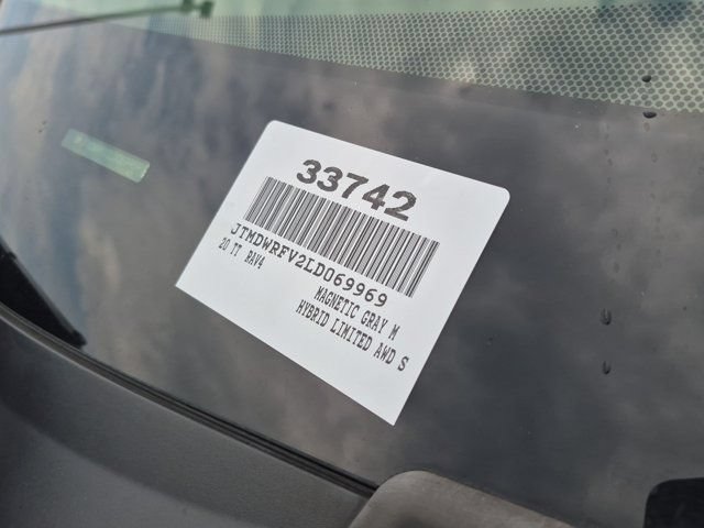 Certified 2020 Toyota RAV4 Limited w/ Limited Grade Weather Package AWD/4WD image 19