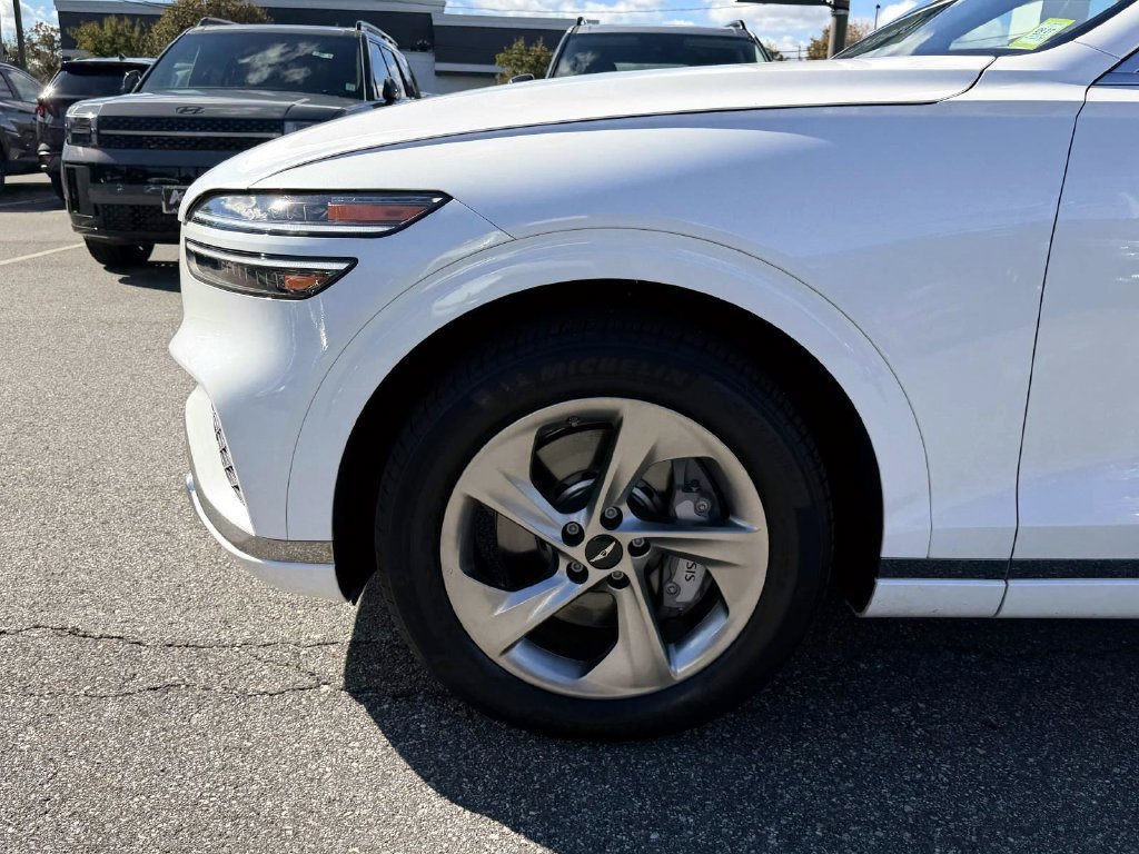 Certified 2026 Genesis GV70 2.5T AWD/4WD image 7