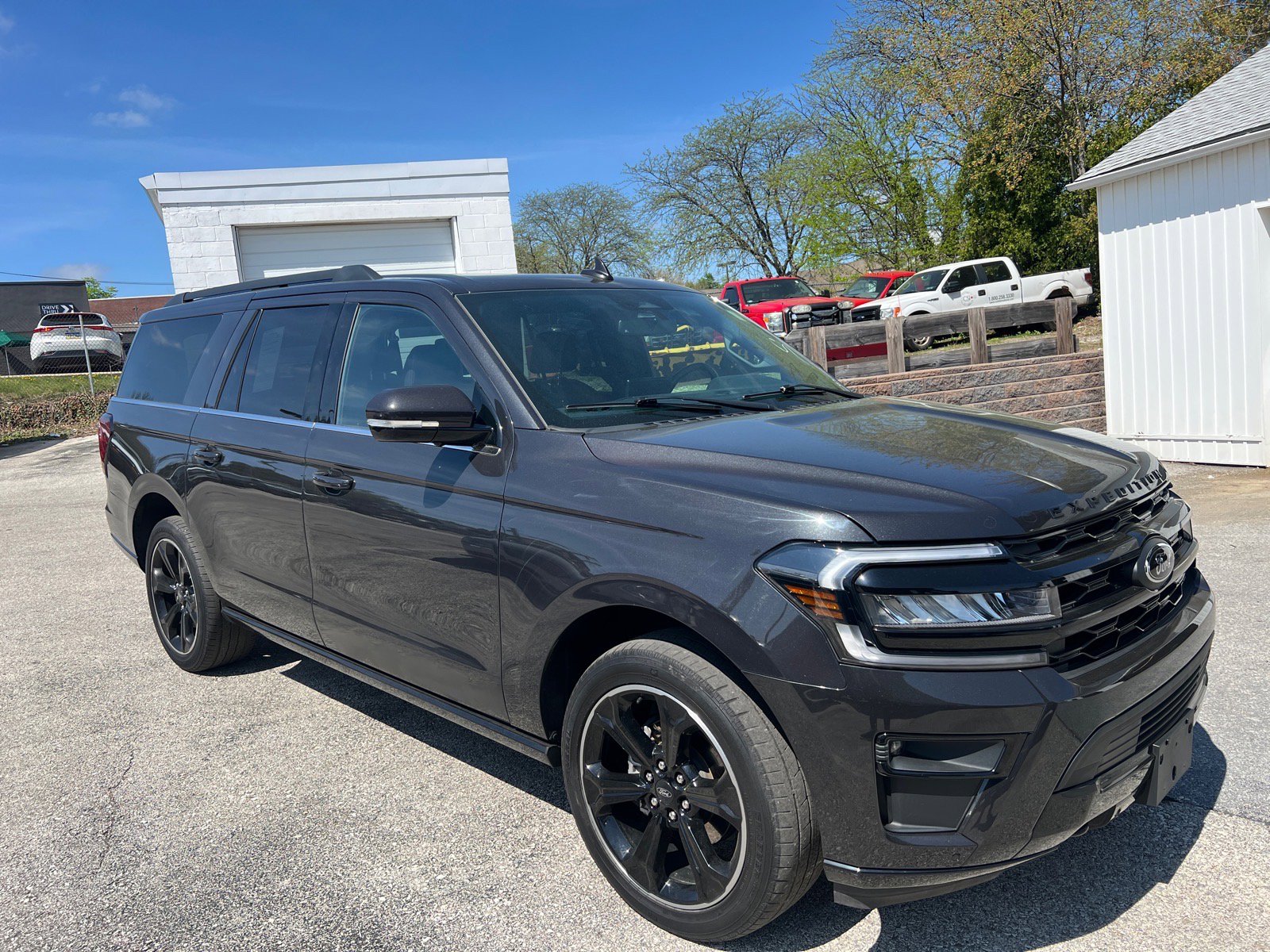 Certified 2022 Ford Expedition Max Limited AWD/4WD image 3