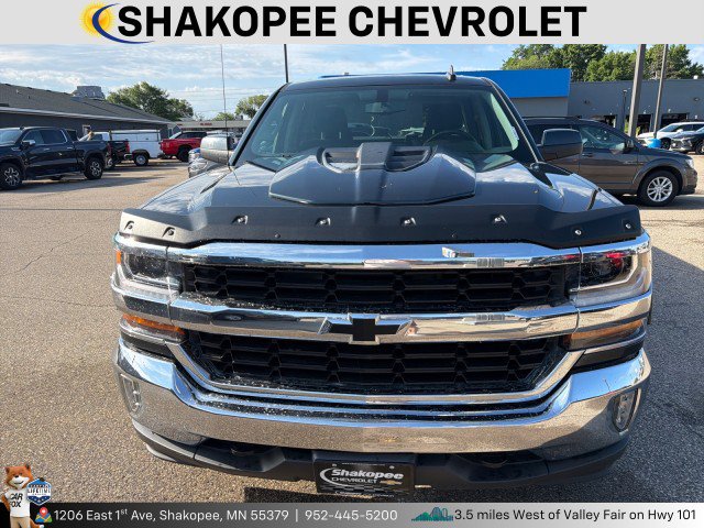 Used 2017 Chevrolet Silverado 1500 LT w/ All Star Edition AWD/4WD image 3