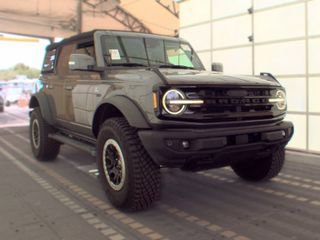 Used 2022 Ford Bronco Outer Banks w/ Sasquatch Package AWD/4WD image 3