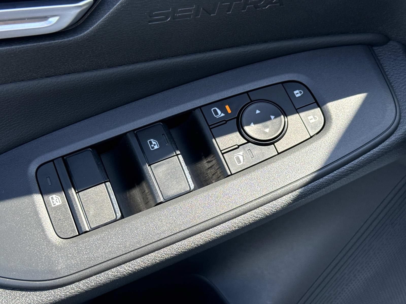 Used 2026 Nissan Sentra SV w/ SV Convenience Package FWD image 22
