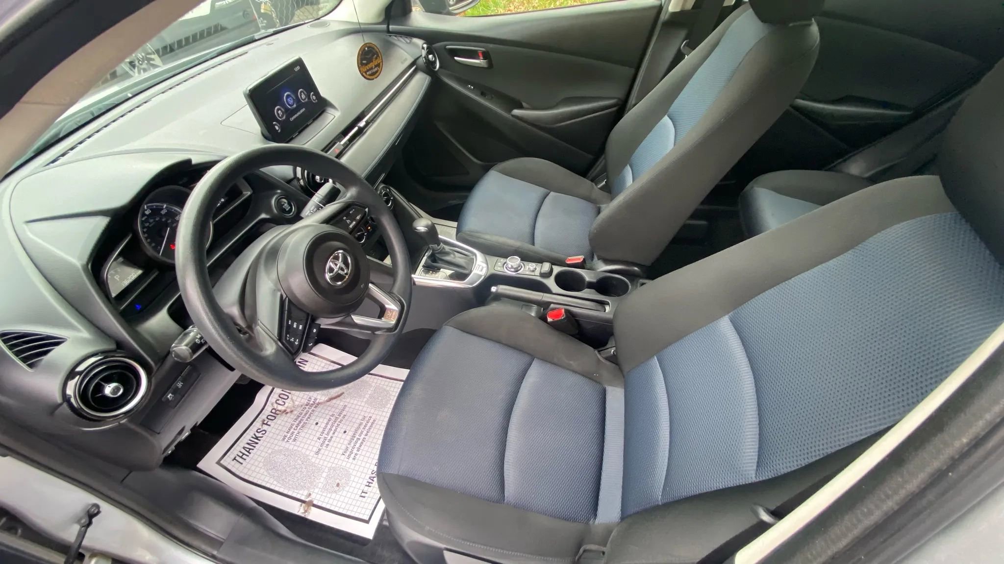 Used 2019 Toyota Yaris LE image 10