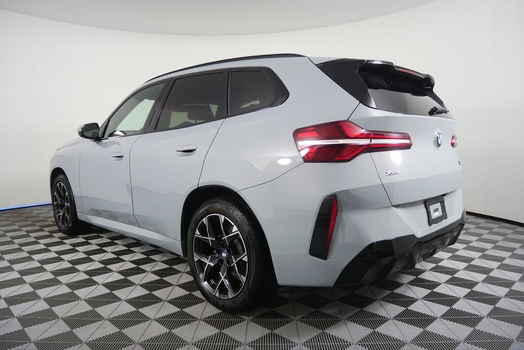 Certified 2025 BMW X3 xDrive30i image 5