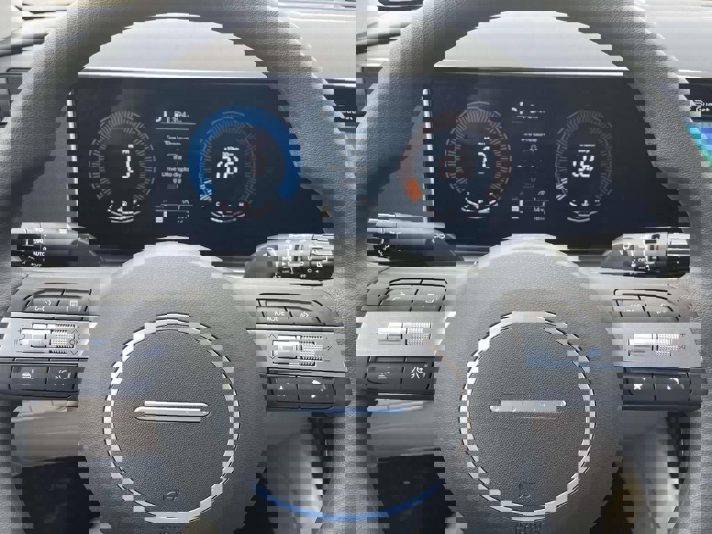 New 2026 Hyundai Tucson SEL image 18