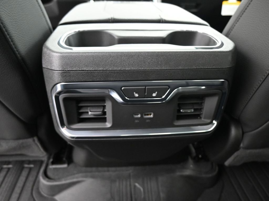 New 2026 GMC Sierra 3500 Denali w/ Denali Reserve Package image 20