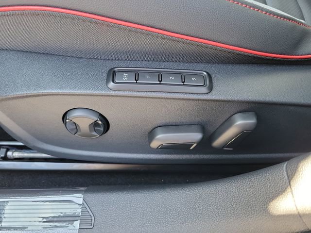 New 2026 Volkswagen GTI SE FWD image 21