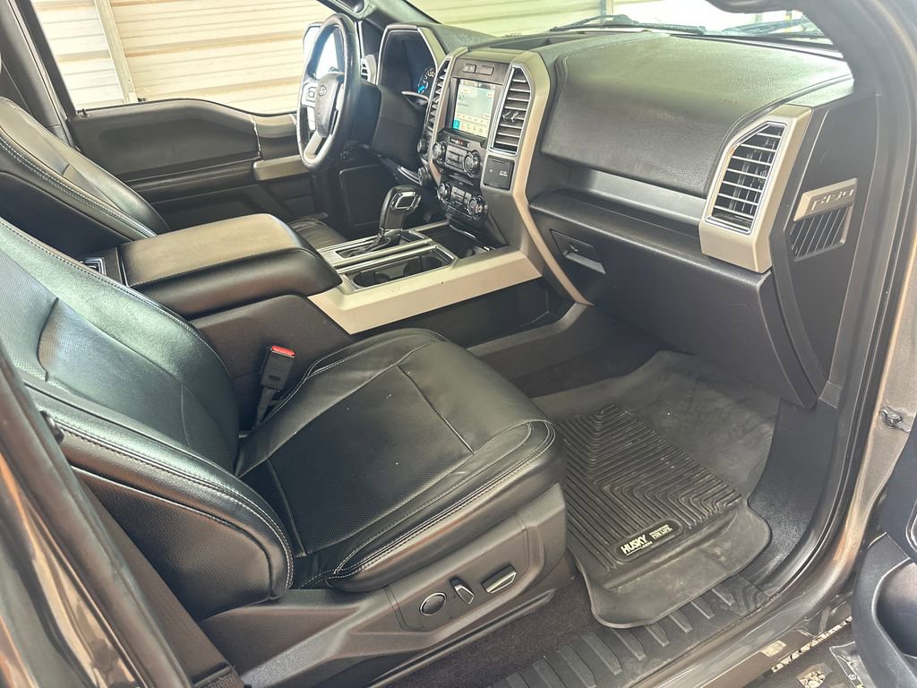 Used 2016 Ford F150 Lariat image 32