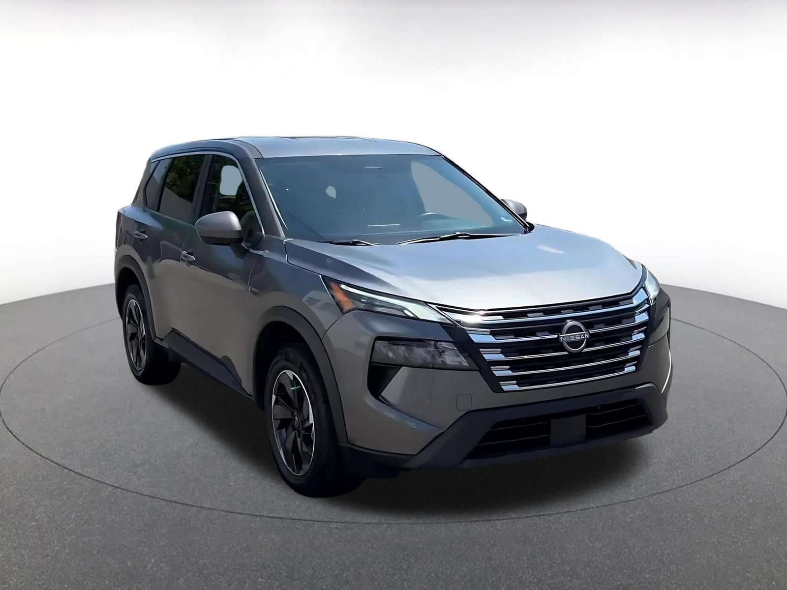 Used 2025 Nissan Rogue SV FWD image 3