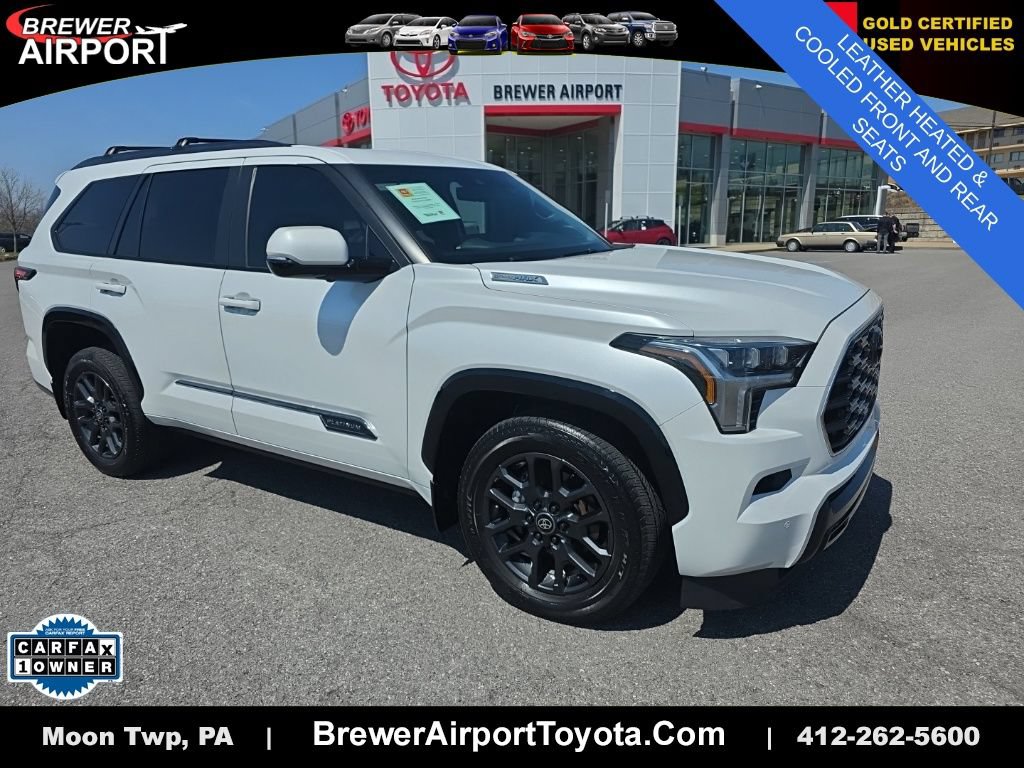 Certified 2025 Toyota Sequoia Platinum AWD/4WD image 1