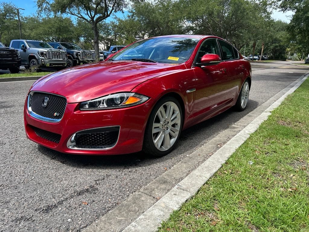 Used 2013 Jaguar XF R RWD image 2