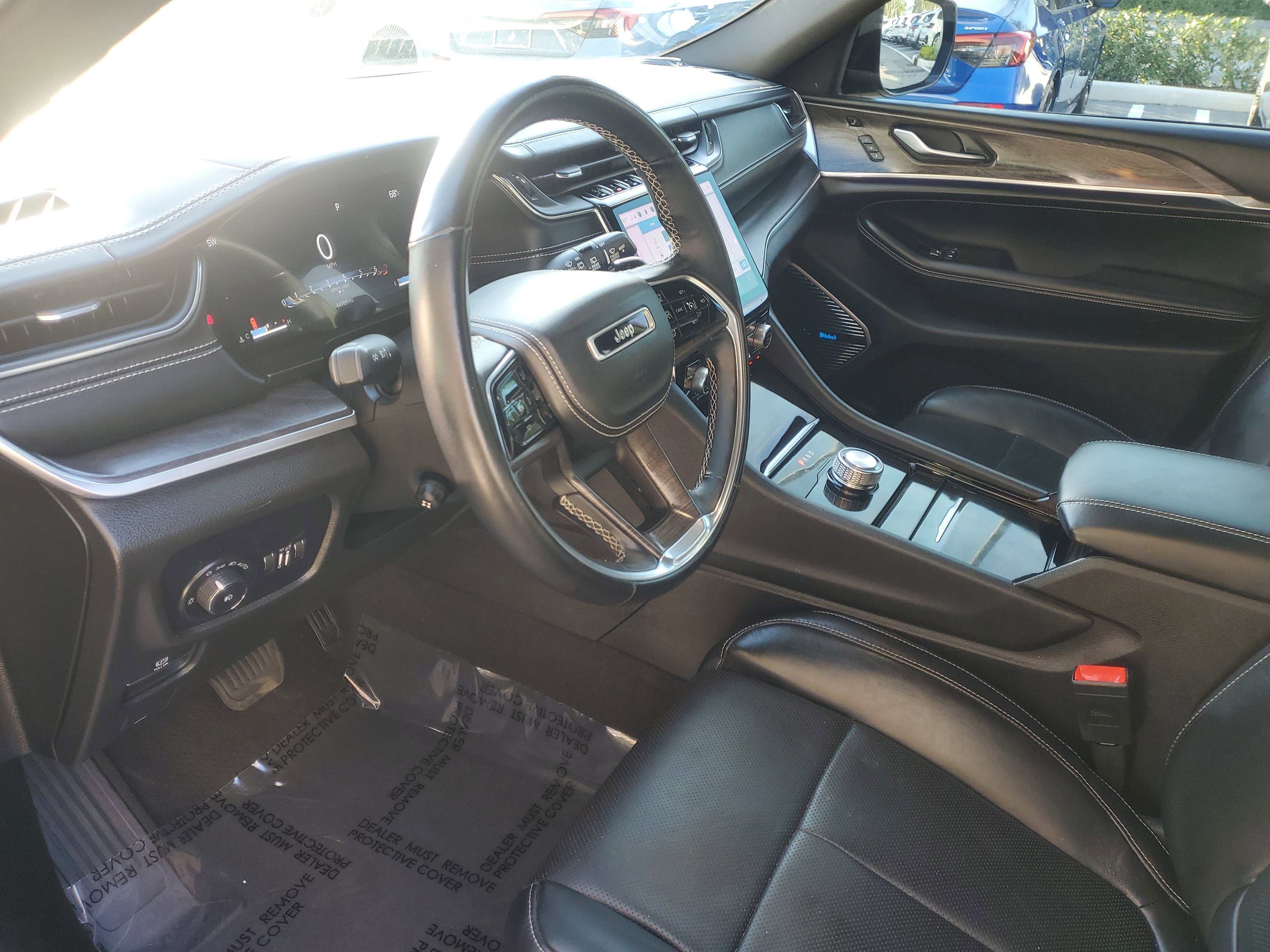 Used 2021 Jeep Grand Cherokee L Overland w/ Luxury Tech Group IV image 16