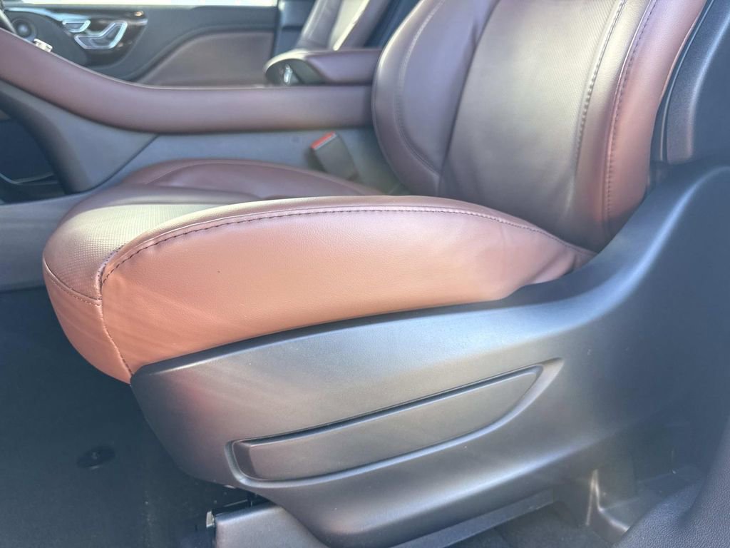 New 2026 Lincoln Aviator Reserve AWD/4WD image 21