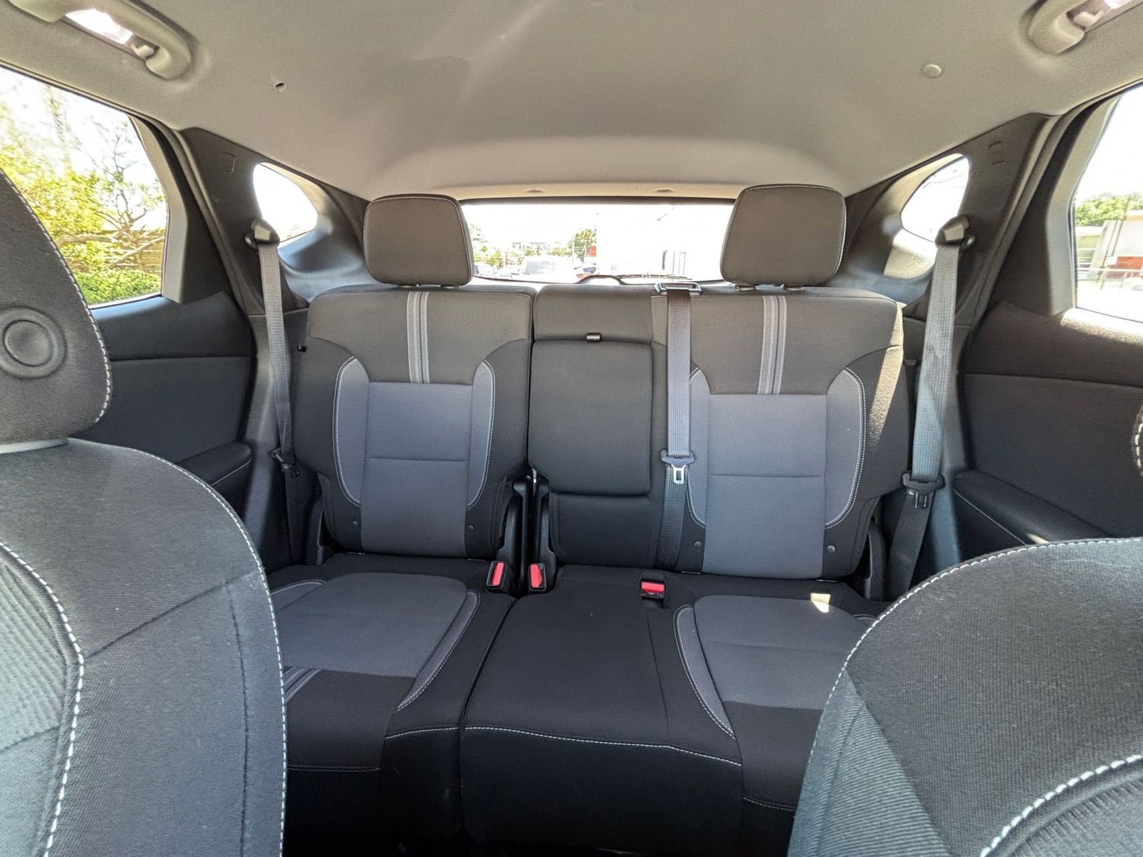 Used 2025 Chevrolet Blazer LT FWD image 39