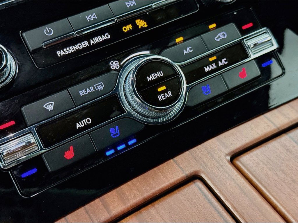 Used 2021 Lincoln Navigator L Reserve AWD/4WD image 19
