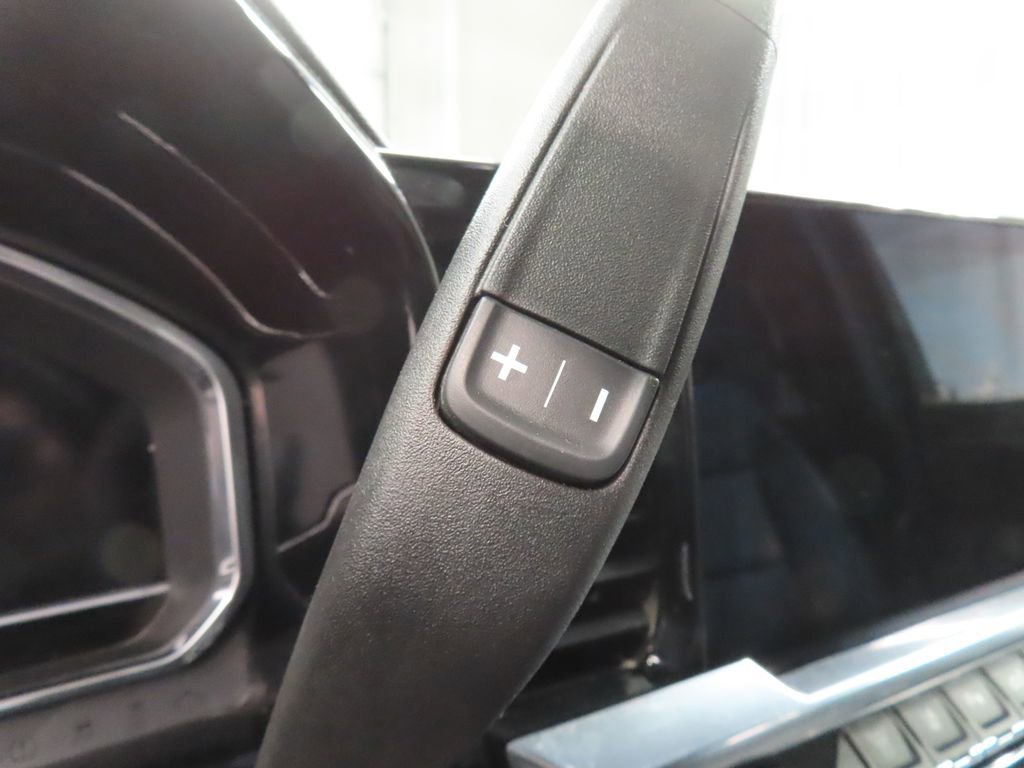 Used 2024 Chevrolet Silverado 2500 High Country w/ High Country Premium Package image 55