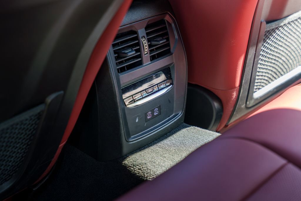 Used 2023 BMW M340i w/ Premium Package image 11