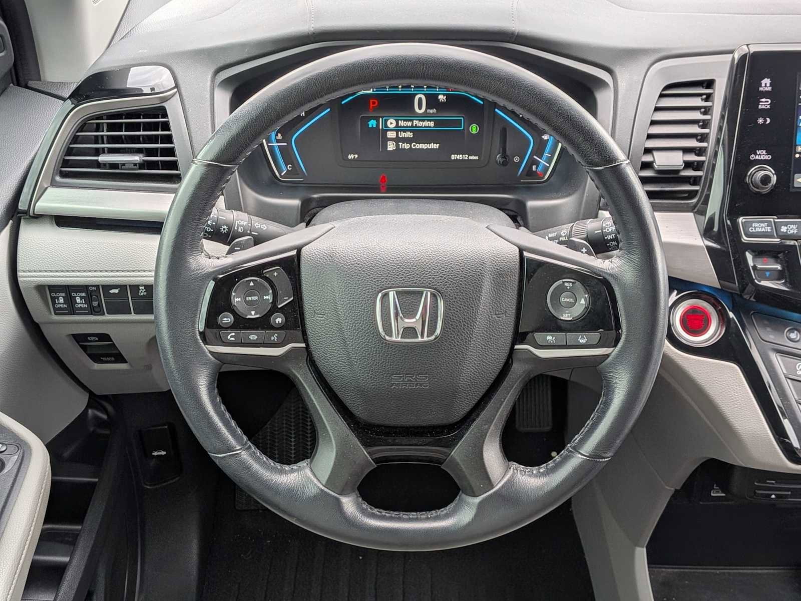 Used 2021 Honda Odyssey Touring image 23