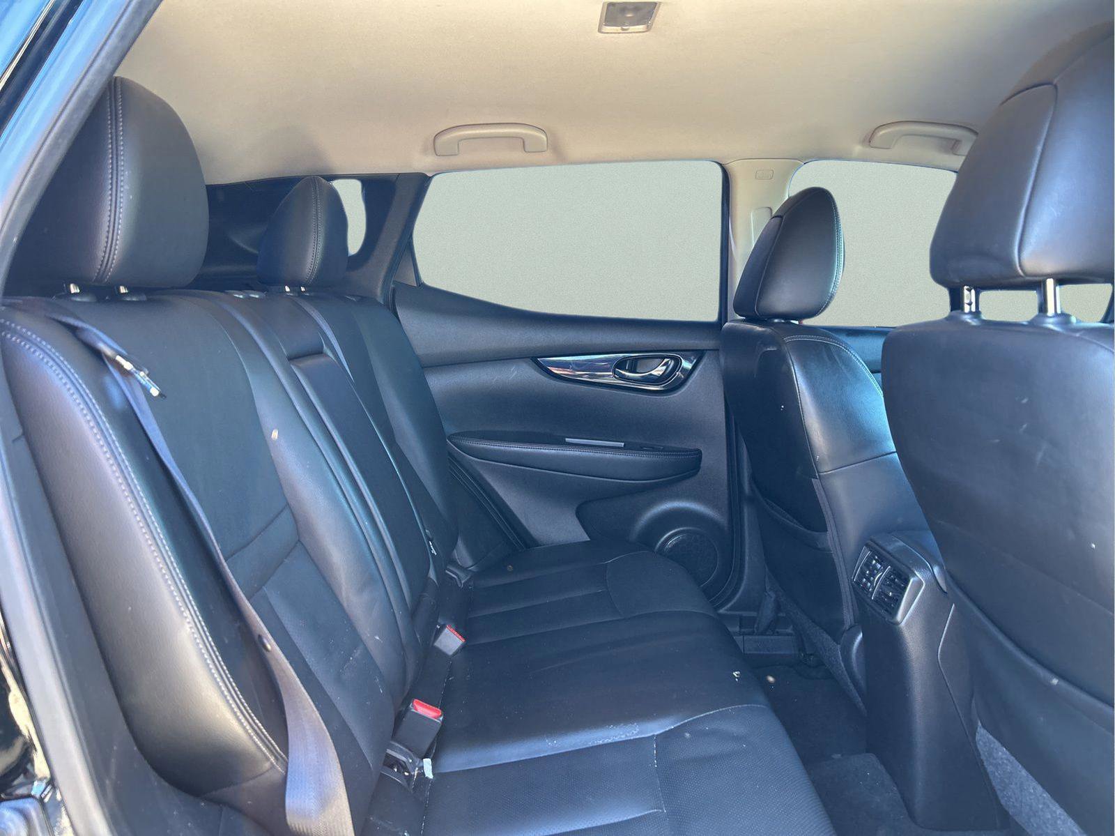 Used 2019 Nissan Rogue Sport SL image 12