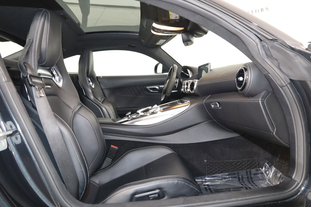 Used 2016 Mercedes-Benz AMG GT S w/ Exclusive Interior Package image 12