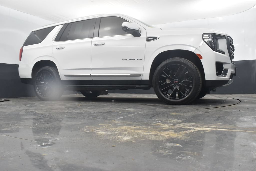 Used 2023 GMC Yukon SLT w/ SLT Luxury Package AWD/4WD image 42