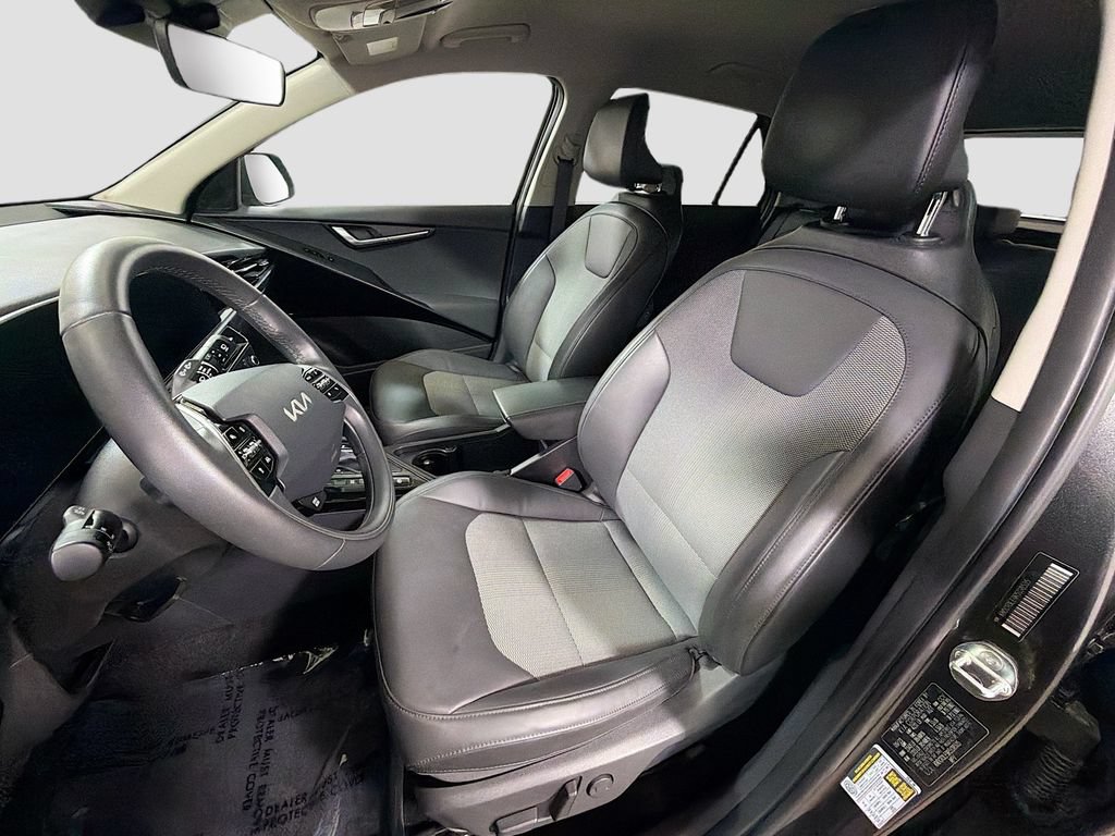 Used 2024 Kia Niro EX FWD image 21