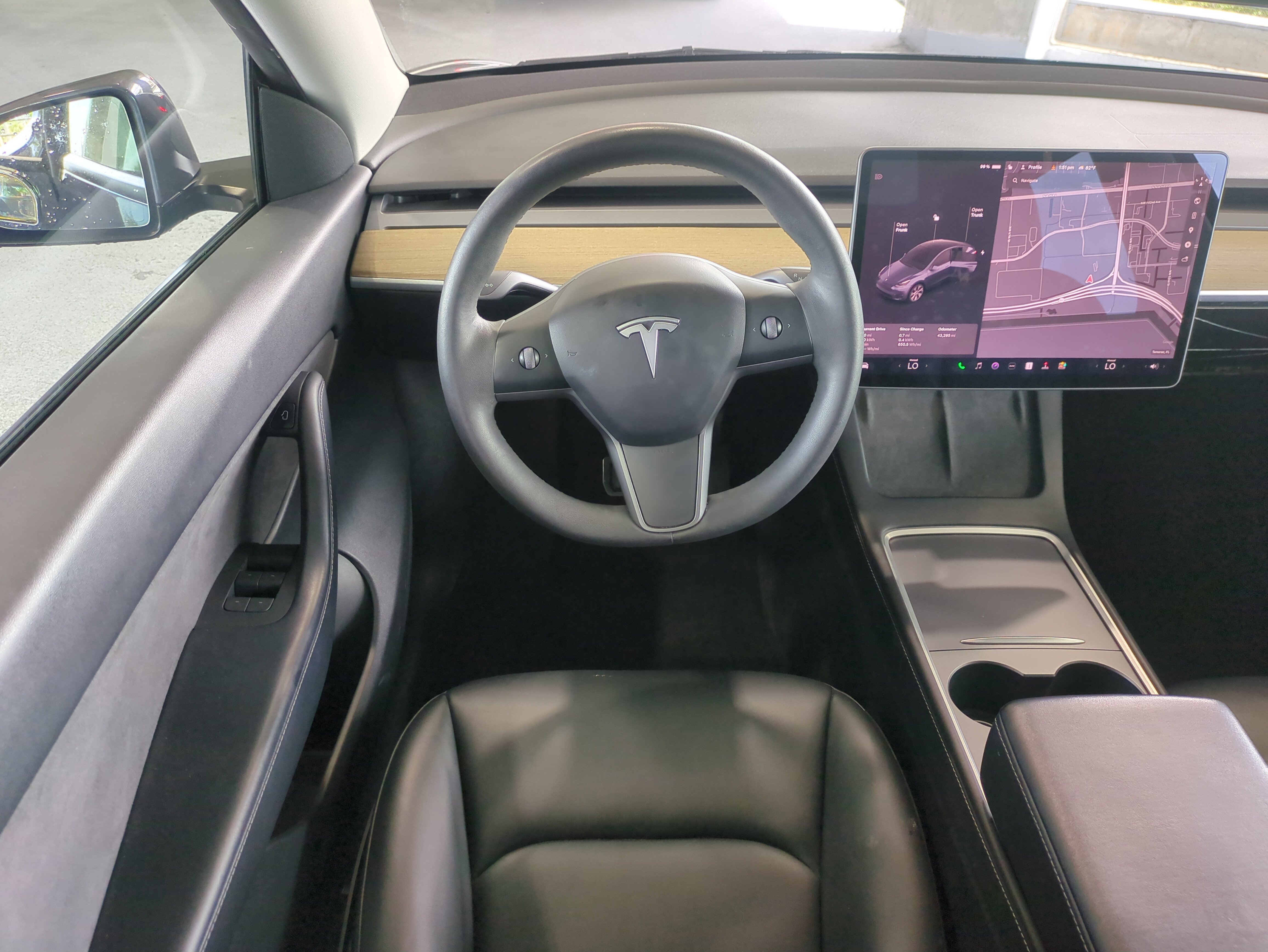 Used 2022 Tesla Model Y Long Range image 17