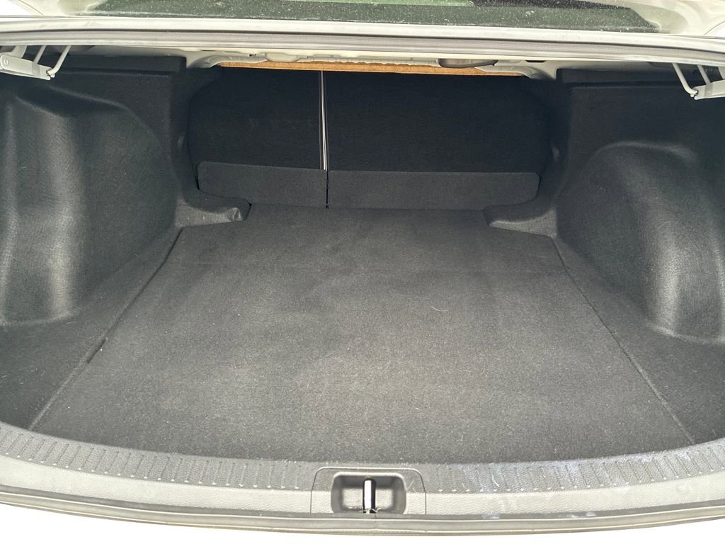 Used 2023 Toyota Corolla LE image 22