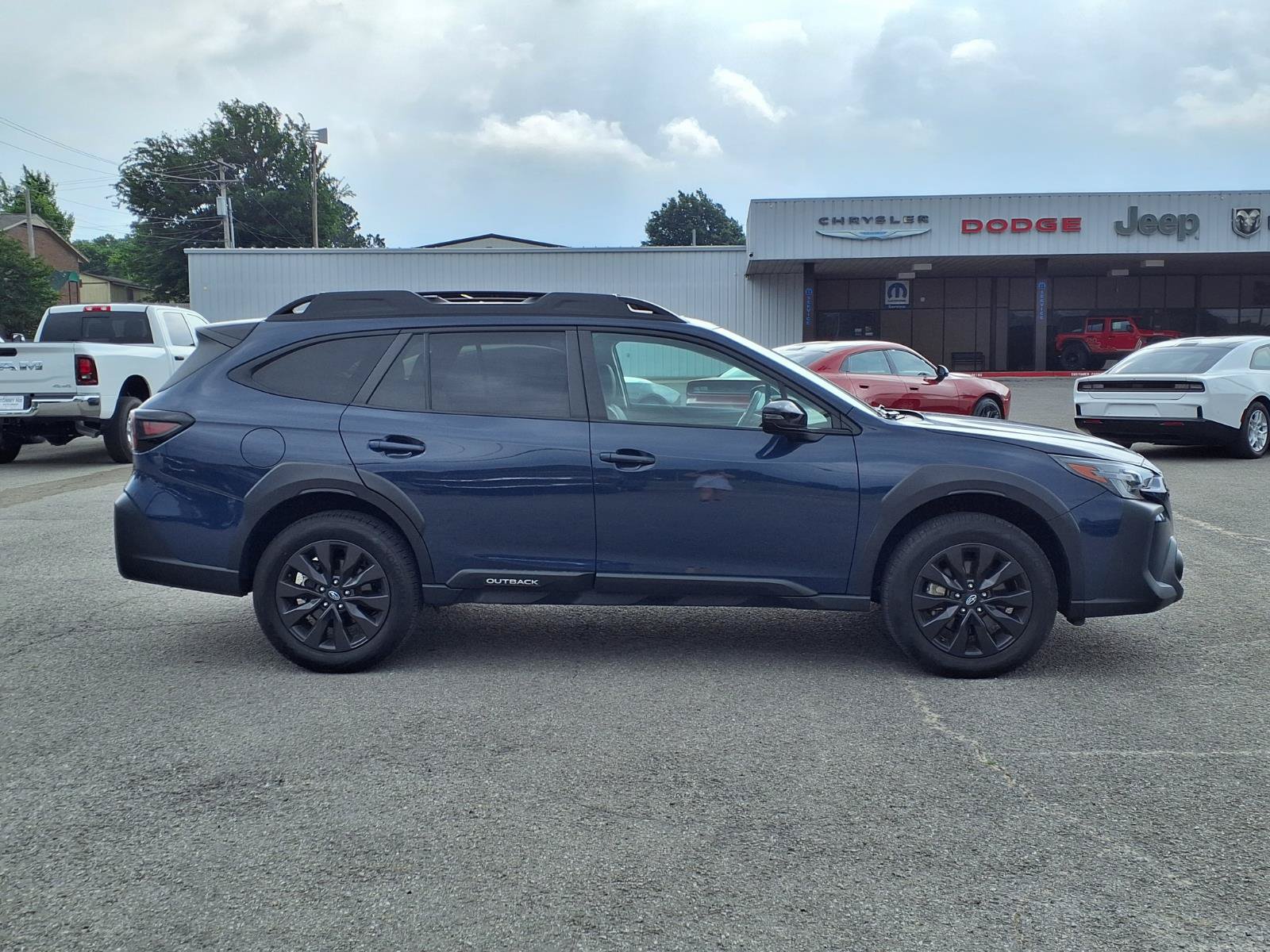 Used 2025 Subaru Outback Onyx Edition AWD/4WD image 20