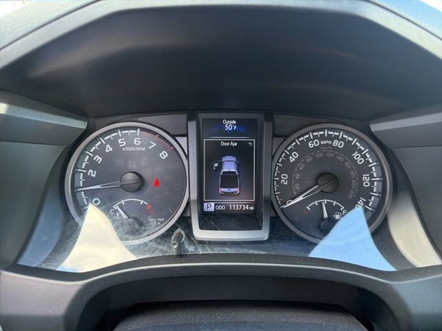 Used 2017 Toyota Tacoma TRD Sport w/ Tow Package (A/T) image 17