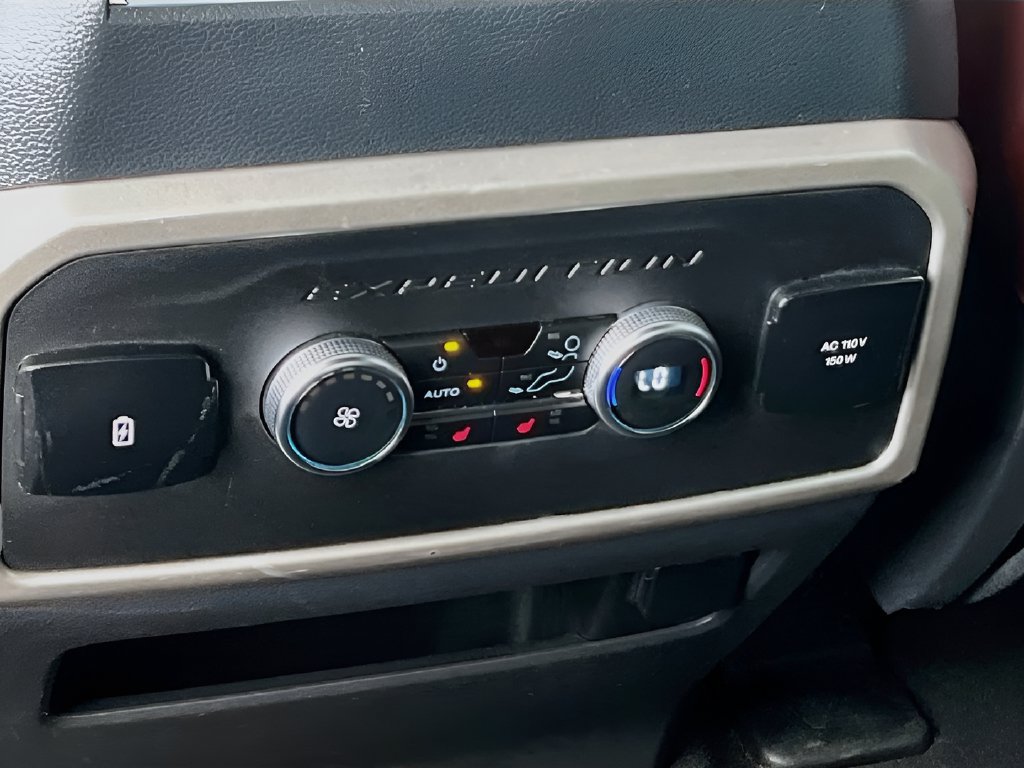 Used 2024 Ford Expedition Limited AWD/4WD image 27