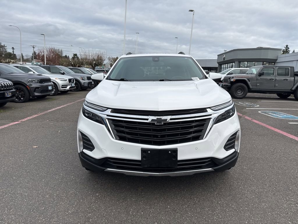 Used 2022 Chevrolet Equinox LT image 2