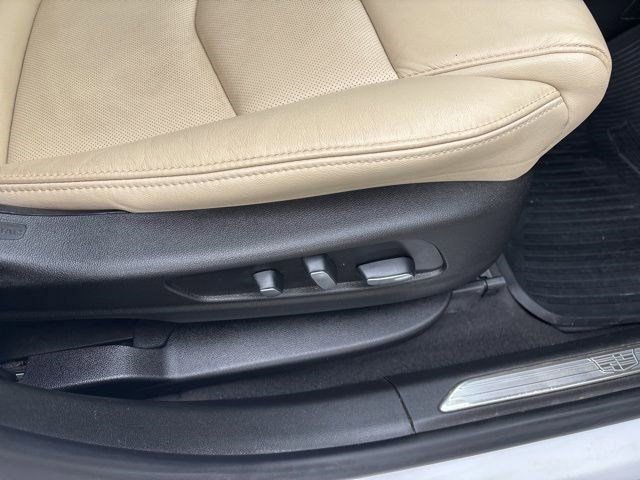 Used 2019 Cadillac XT5 Luxury image 41