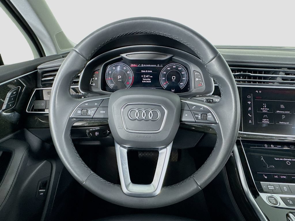 Used 2023 Audi Q7 2.0T Premium Plus w/ Premium Plus Package AWD/4WD image 17