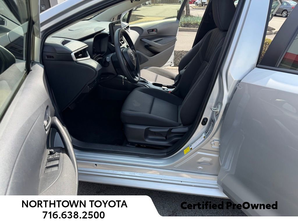 Used 2023 Toyota Corolla LE image 12