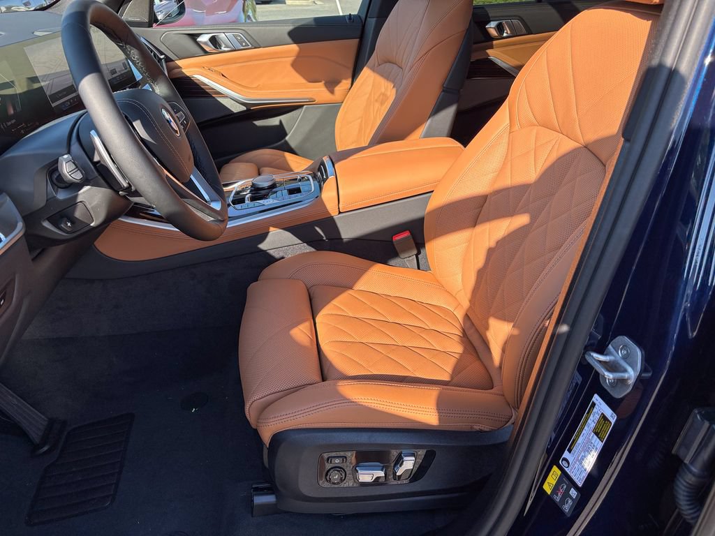 New 2026 BMW X5 xDrive50e w/ Climate Comfort Package AWD/4WD image 14
