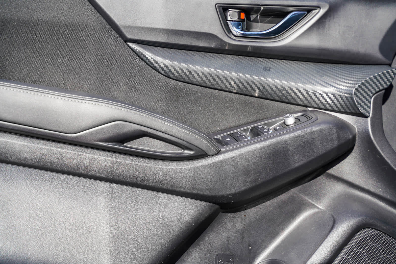 Certified 2024 Subaru Ascent Premium w/ Convenience Package image 17