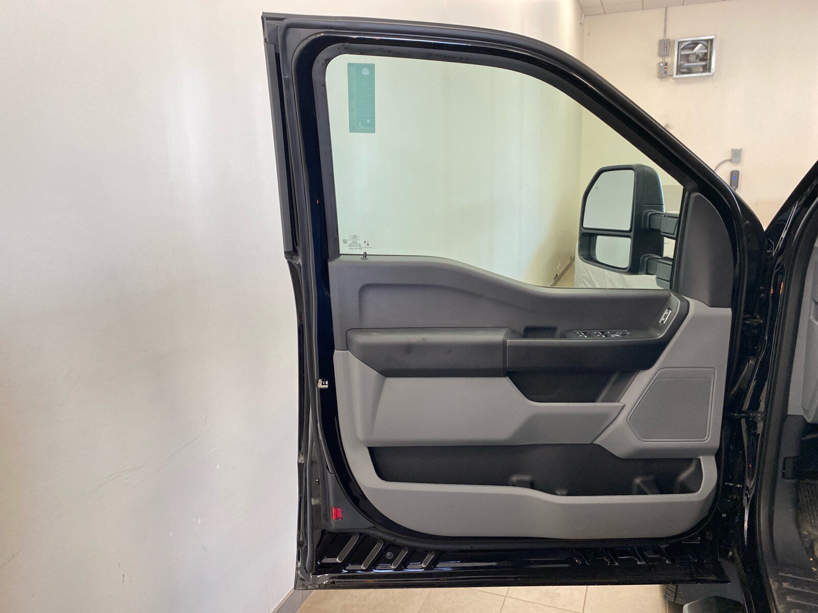 New 2026 Ford F550 4x4 Supercab Super Duty image 11