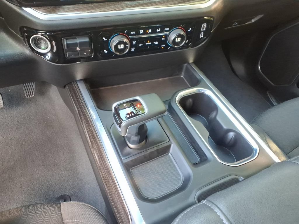 Certified 2025 Chevrolet Silverado 1500 RST AWD/4WD image 25